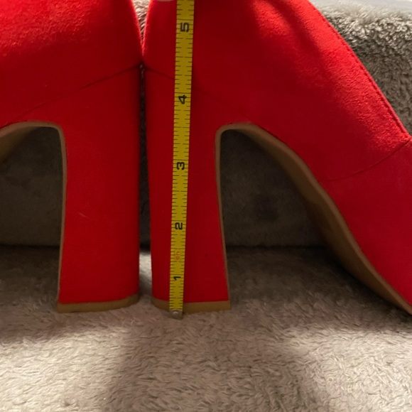 Moda Spana red faux suede peep toe heels - Picture 9 of 13